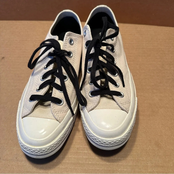Custom Converse, tan, size women’s 10/men’s 8. They appear unworn. Unisex. - Picture 3 of 12